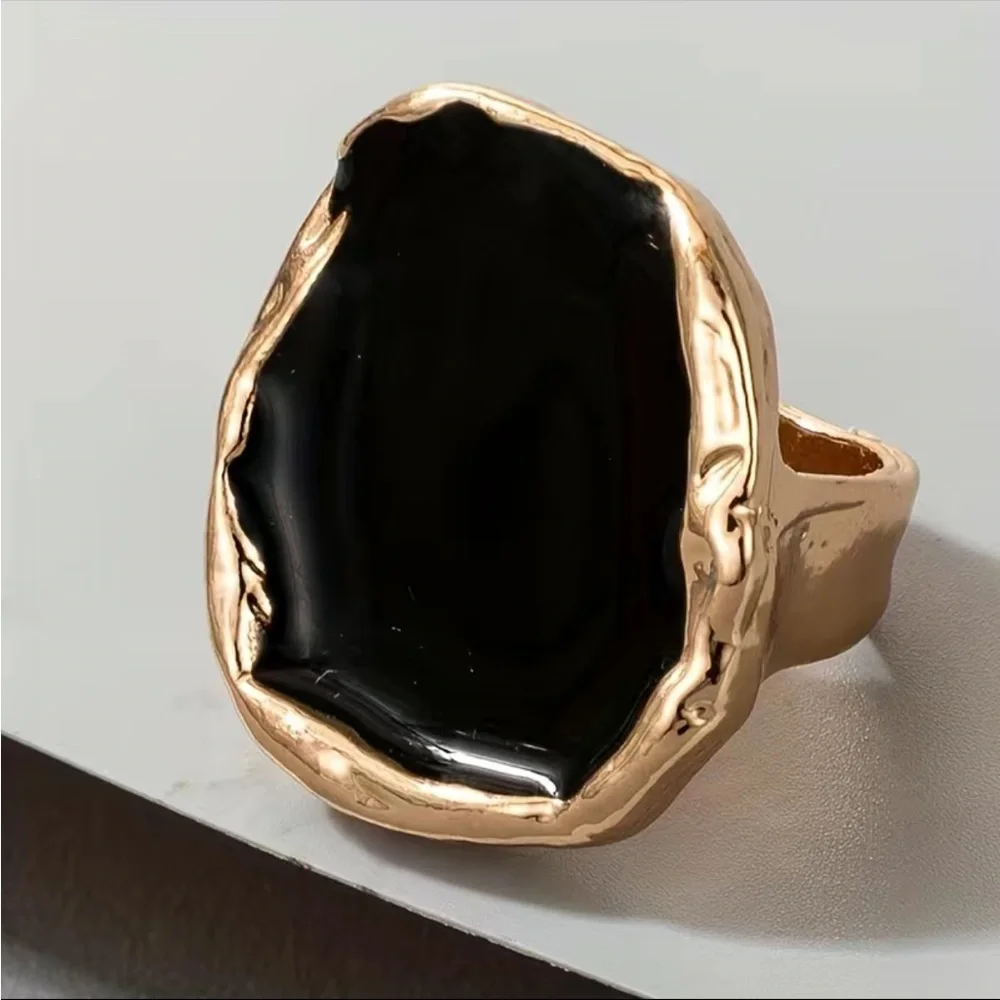 New Yellow Gold Plated Black Statement Retro Chunky Resin Acrylic Ring - Picture 2 of 7